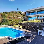 Villa Calcada With Private Pool By Hr Madeira