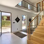 Villa Vitoria - By Lovelystay