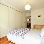 Amelia Apartment