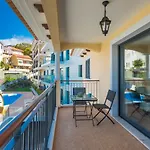 Funchal Silverwood Apartment - By Lovelystay