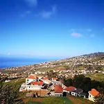 Charming House In Calheta With Sea View!