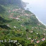 Charming Bungalow In Funchal, Sea View