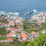 Charming Bungalow In Funchal, Sea View