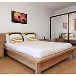La Mar Apartment
