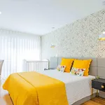 Modern 2 Bedroom Flat In Condo With Swimming Pool