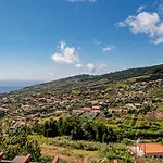 Casa Do Cavalo Das Florencas By An Island Apart