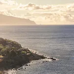 Casa Da Rocha De Baixo By An Island Apart