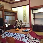 里や