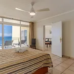 Charming Penthouse Apartment In Pestana