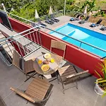 Modern Apartment In Prazeres With Shared Pool 150 M²