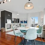 Cozy Penthouse By Holiday Rental Madeira