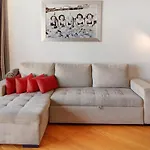 Anadia Atrium U