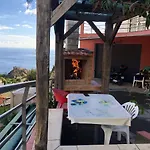 Pleasant Apartment With Private Pool In Lombo Do Doutor 50 M²