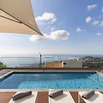 Stunning Funchal Villa - 3 Bedrooms - Vila Da Portada - Panoramic Sea Views - Recently Refurbished