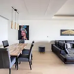 Over The Cliff Apartment By Lovelystay