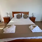 Airport Madeira- 5 Min
