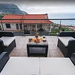 2 Bedroom Apartment In Calheta