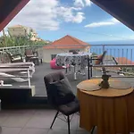 Cozy House In Ponta Do Sol With Spacious Garden - 3 Sqm