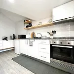 Pena Apartments C By Mth