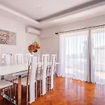 Apartamento Jasmineiro