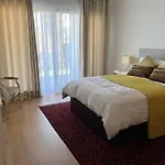 Moradia Com Piscina No Canico