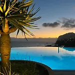 Infinity Pool & Amazing Sunset Ocean View