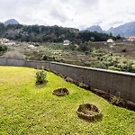 Madeira Bird House - House In The Mountains With Garden