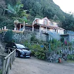 Fantatic Holiday House