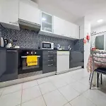 Azenha Apartment