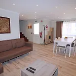 Laura'S House
