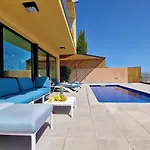 Eden Sun - A Modern Luxury Villa With A Panoramic View
