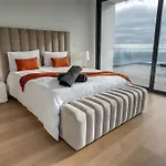 Villa Luxe By Atlantic Holiday