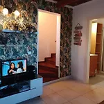Fantatic Holiday House