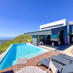 Villa Leonor Cliffside Retreat