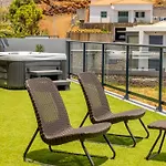 Stunning 1-Bed House In Estreito Da Calheta
