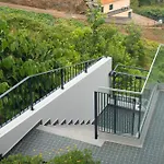 Paradise Views - Pereira House