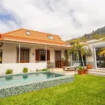 Casa Das Amoreiras By Ymr