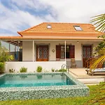 Casa Das Amoreiras By Ymr