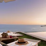 Islander - Funchal Seaside Villas