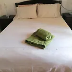 Ribeirinho Apartment - Machico Beach