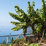 Mouras House, Arco Da Calheta