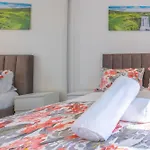 Flowers Island House 5