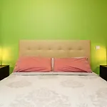 Green Doors - Ac And Free Parking