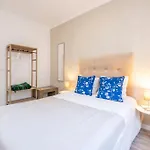 Lux City Center Apartment