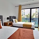 Lux Suite By Lovelystay