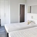 Ferienhaus In Estreito Da Calheta Mit Privatem Pool Und Meerblick