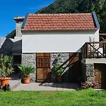 Mountain View Cottage