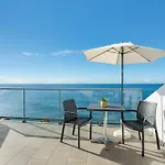 The Wave House - Oceanfront