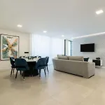 Villa Lunarenzo Seaview, Pool, Ac, Parking