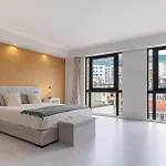 Apartment 81
